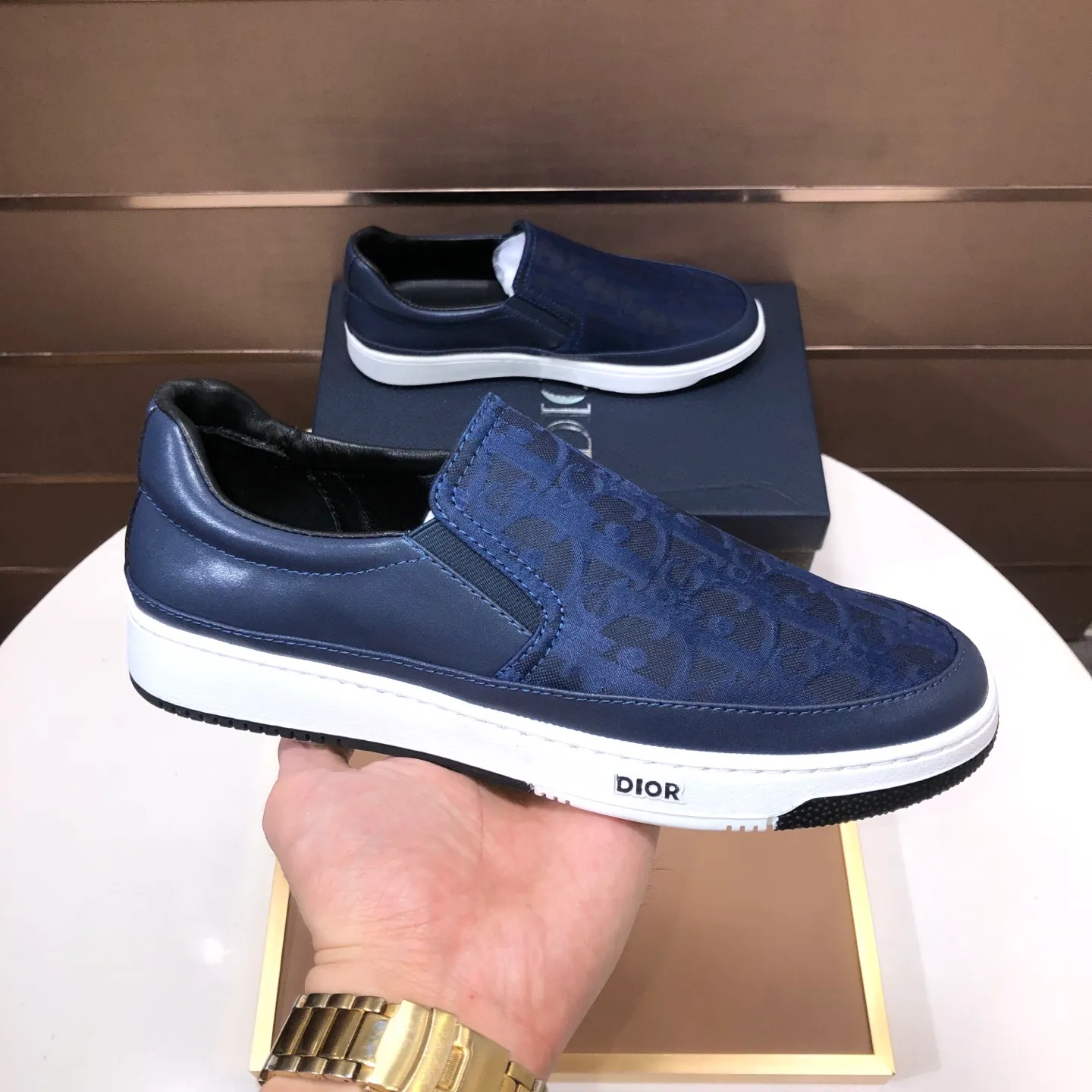 Men's shoes💰420💰【Dior】Official website global debut 🔝The latest masterpiece of high-end men's shoes brand: original special cloth fabric imported from Italy + imported sheepskin lining🔥Original toe-cap rubber outsole Soft and comfortable, making walking more convenient and comfortable! Size: 38-44 (45 can be customized)